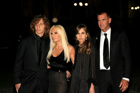 donatella versace familia.